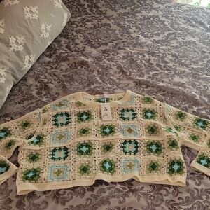 Crochet Patterned Sweater - Cream and Green